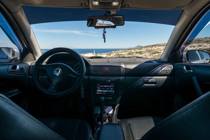 Milos Taxi vehicle